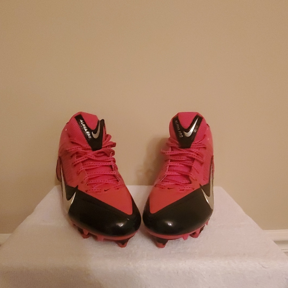 Never Worn Nike Cleats